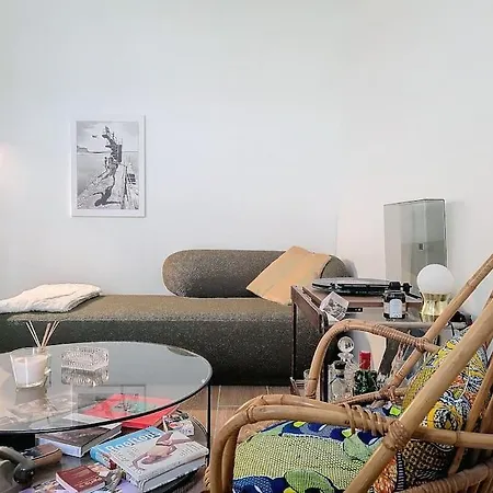 Loft Terrasse Avec Cour Charmante Montmartre Paris